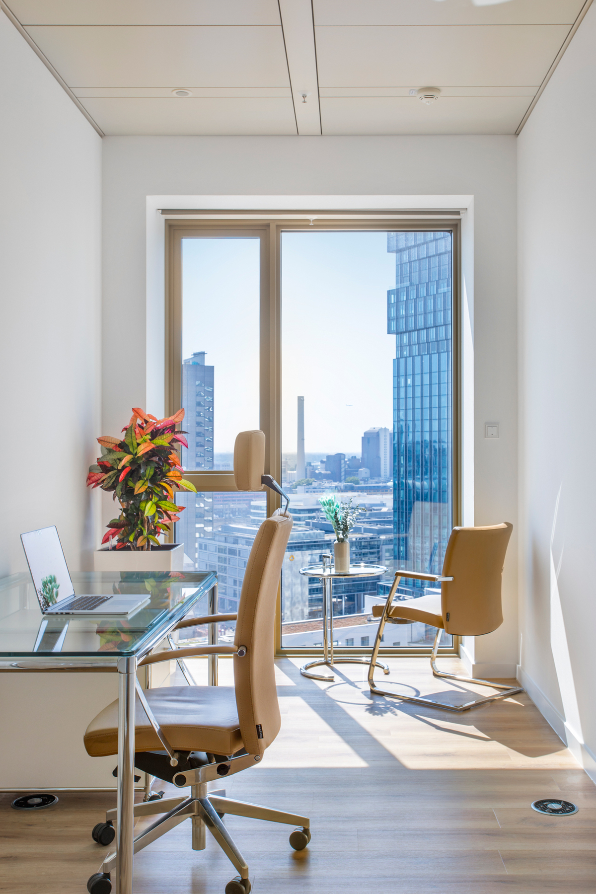 Büro dNUL Friedrich-Ebert-Anlage 35-37 in Frankfurt, Innenstadt