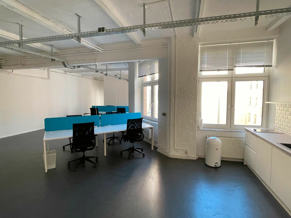 Büro RrbY Kastanienallee  in Berlin, Prenzlauer Berg